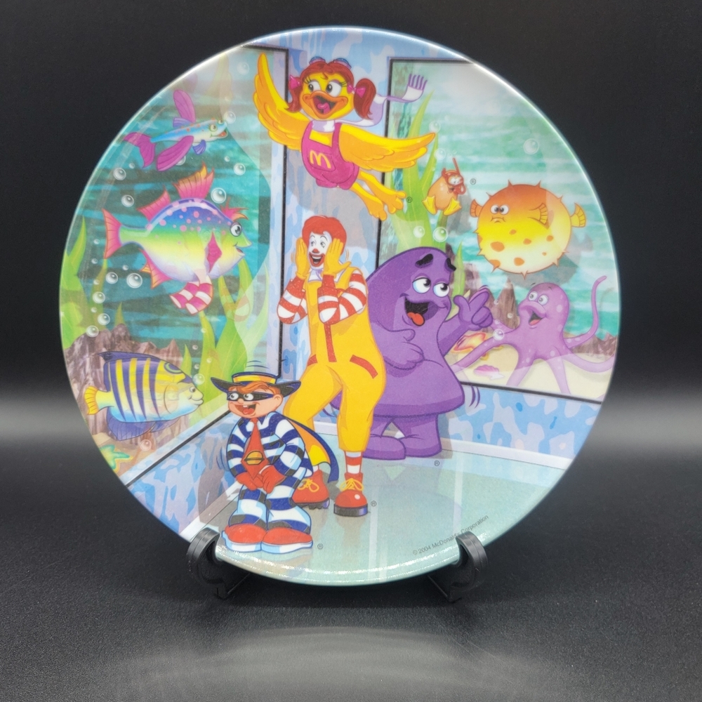 2004 McDonald's Collectible Aquarium Plastic Plate Ronald McDonald Birdie 9 3/8"